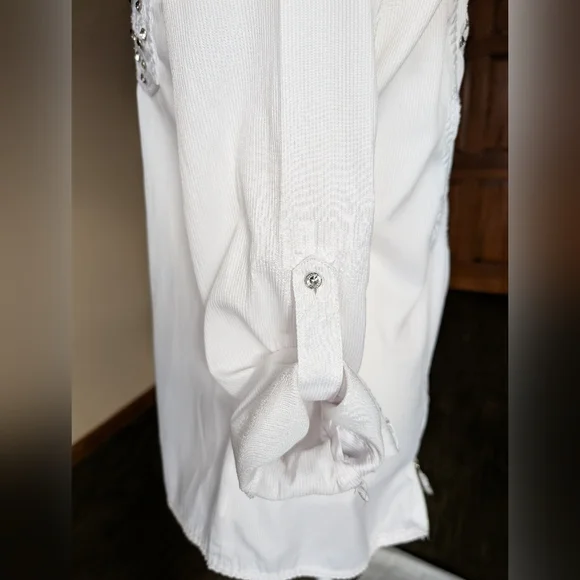 Roar White Button-Up Rhinestone Women's Shirt - Picture 15 of 16